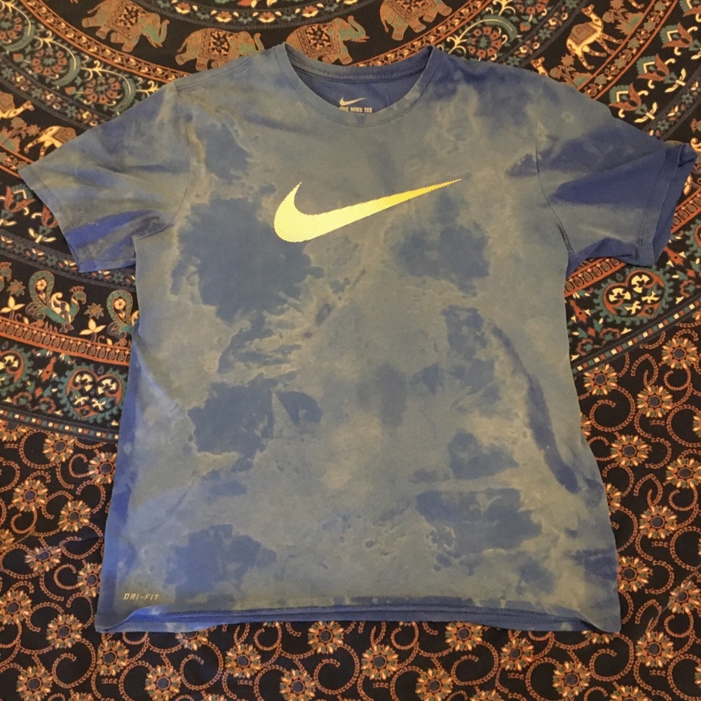 1/1 Bleached Nike Tee!